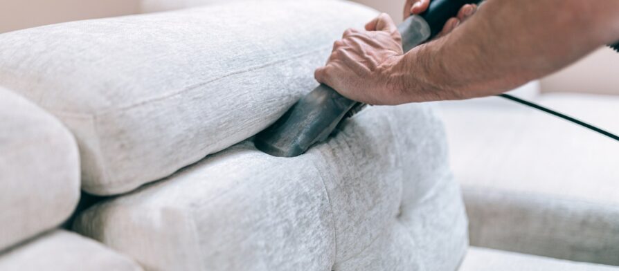 خدمة غسيل كنب متنقلة